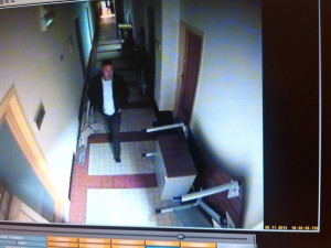 Poznáváte je? Tahle dvojice možná vykradla tři firmy v Liberci. Foto: Policie ČR