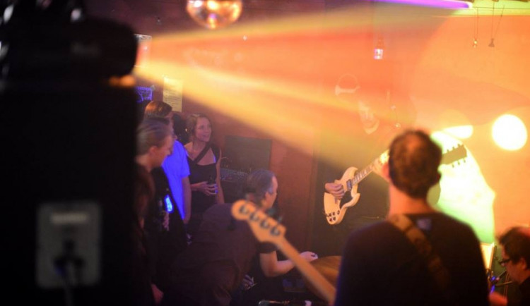 Tři stoner rockové kapely se zastaví také v našem Liberci