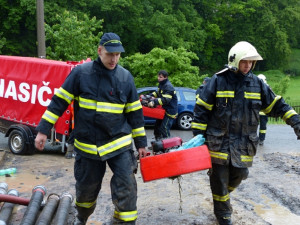 Páteční bouřka zaměstnala hasiče v celém Libereckém kraji