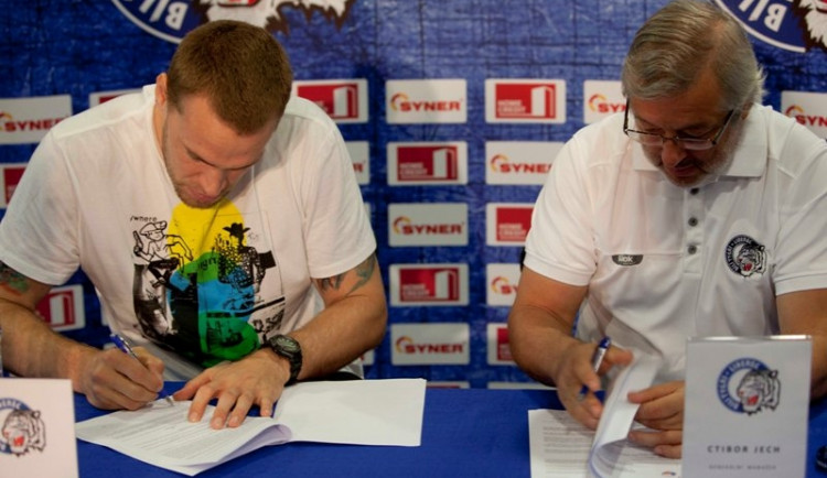 Pod Ještěd přestupuje zkušený Martin Škoula