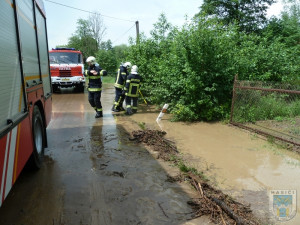 Úterní déšť vytopil restauraci ve Václavicích. Foto: Hasiči Hrádek nad Nisou