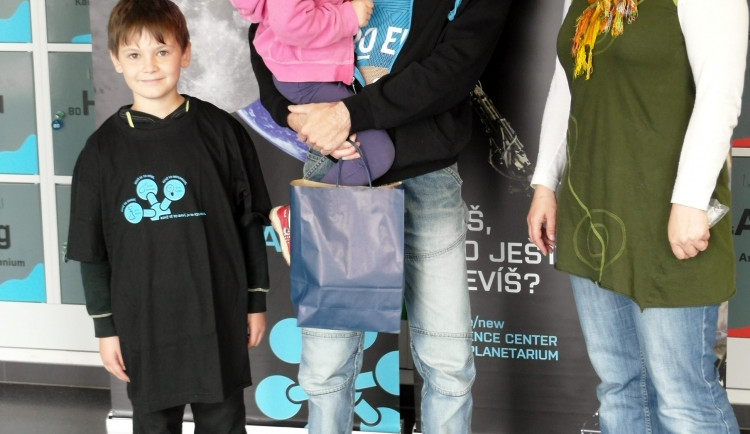 Michal ze Semil se stal stotisícím návštěvníkem iQLANDIE