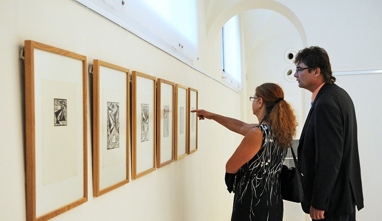 Galerijní večer v Lázních spojil víno a umění