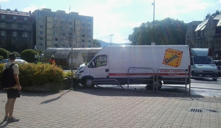 Nehoda si vyžádala dvě zranění