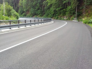Nová silnice mezi Novou Vsí a Chrastavou. Foto: čtenář Liberecké Drbny