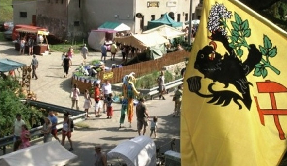 Údolská pouť o víkendu s jarmarkem, hudbou i kolotoči