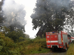 Bouřky od neděle trápí hasiče napříč celým krajem