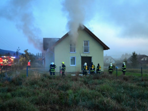 V Minkovicích na okraji Liberce hořel nad ránem rodinný dům