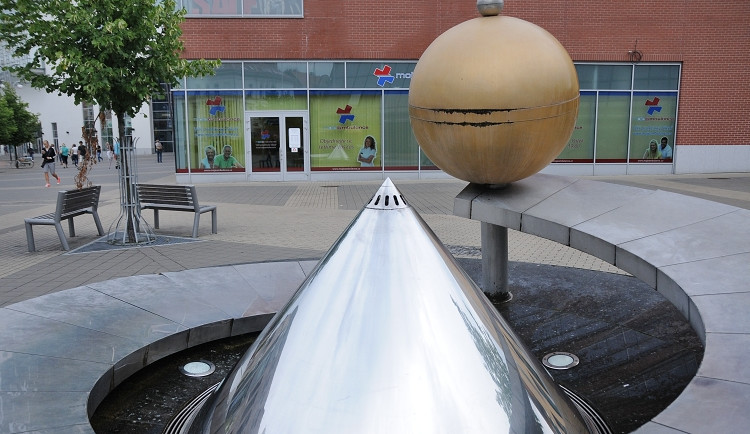 Poničená fontána. Foto: MML/Jan Vrabec