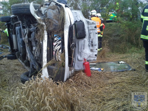 Nehoda si vyžádala několik zraněných osob. Foto: Hasiči Hrádek nad Nisou