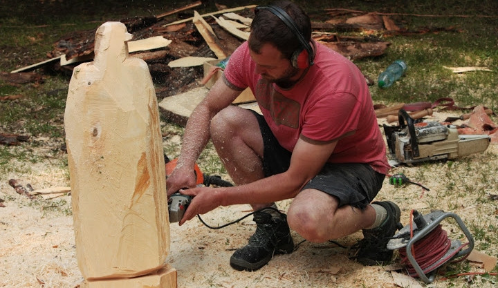 9. ročník dřevosochání Etnořez 2013. Foto: Ivan Langr