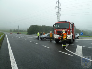 Nehoda u Hrádku si nevyžádala žádné zranění. Foto: Hasiči Hrádek nad Nisou