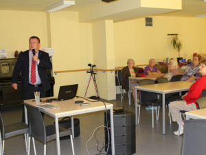 Klienti DPS si vyslechli rady lékaře