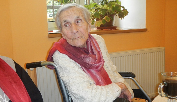 Lidmila Trčová z Liberce oslavila 100. narozeniny. Foto: Jan Vrabec