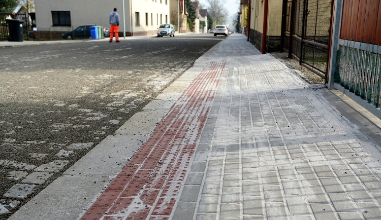 Opravená Proletářská ulice. Foto: Jan Král