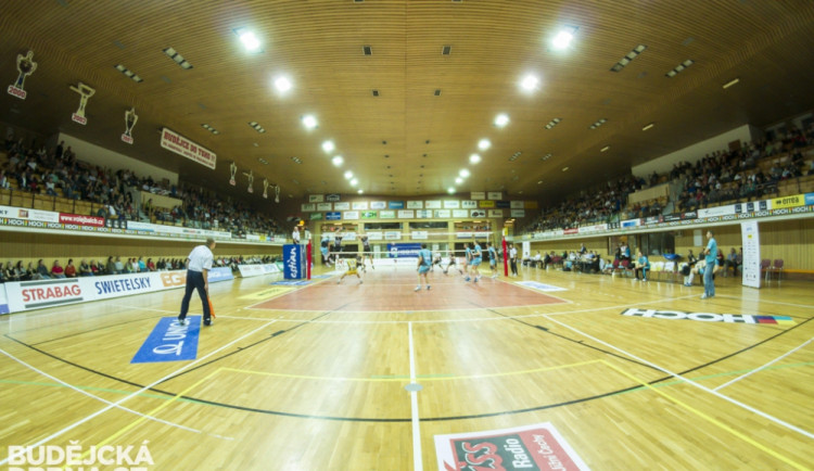 Je libo špičkový volejbal? Zahrajte si o permanentku