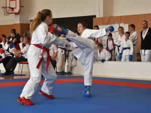 Liberecký Gryf sbírá medaile na turnajích karate