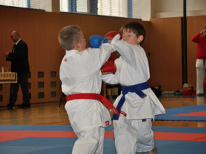 Nováčci si vyzkoušeli i zápas - kumite