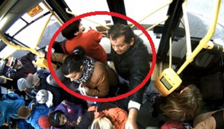 Poznáváte zloděje z fotografie? Foto: Policie ČR