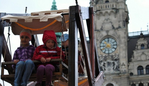 V aplikaci budete moci listovat úřední deskou a najdete tam i pozvánky na akce.