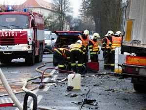 Tragédie u Turnova. Nehod asi vyžádala dva životy. Foto: HZSLK