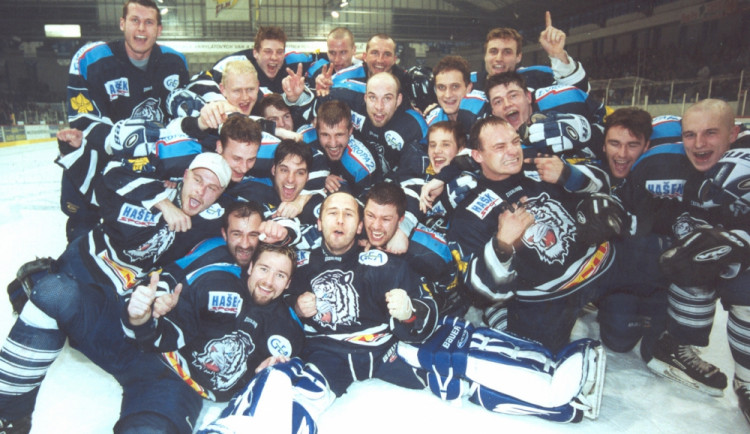 2002 postup do extraligy