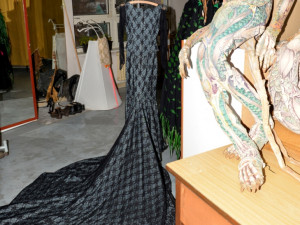 Nejdelší vlečka a kostým k představení Boris Godunov. Foto Jaroslav APPELTAUER