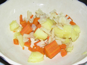 Zelenina na nudličky.