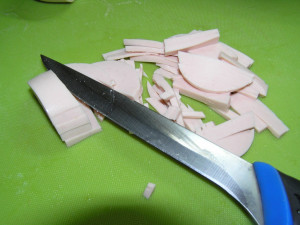 Šunka nemá chybět.