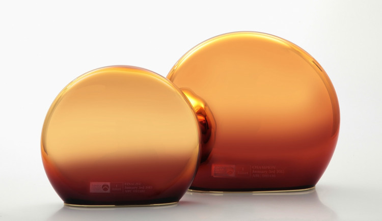 Skleněná trofej. Foto: Lasvit