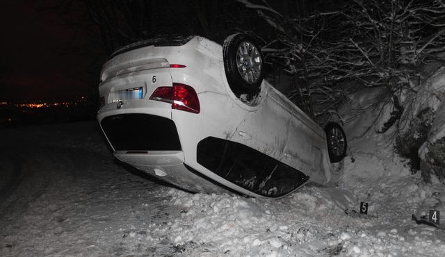 Škoda na BMW je 101 tisíc korun. Foto: Policie ČR