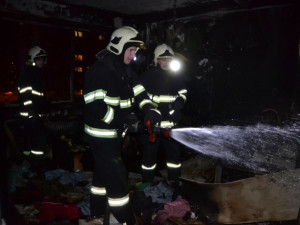Byt na sídlišti Dobiášova zachvátil požár. Foto: HZSLK