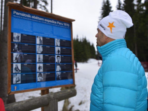 Jaroš u Míkovy informačmí tabule