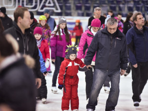Svátek všech zamilovaných oslavili bruslaři v Home Credit Areně