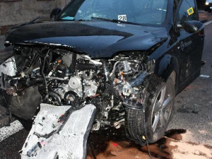 U Lučan se střetla dvě terénní auta, deset zraněných. Foto: Policie ČR