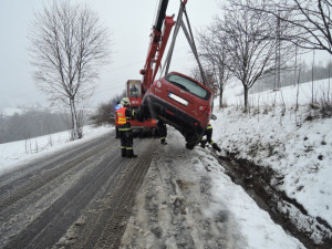 Jedna z dnešních nehod. Foto: HZSLK