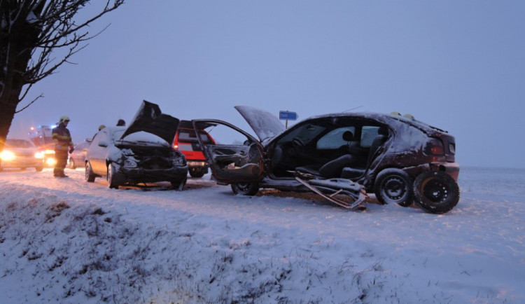 Jedna z dnešních nehod. Foto: HZSLK