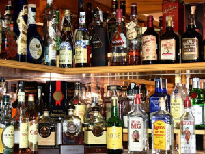 V Libereckém kraji bylo v březnu 4232 koncesí na prodej alkoholu