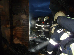 Milionovou škodu nejspíš způsobila závada ne televizi. Foto: Hasiči Hrádek nad Nisou