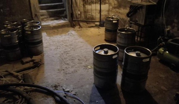 Inspekce uzavřela sklad baru StarArena. Foto: SZPI