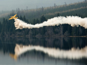 V Jizerských horách se po dvou letech opět vápní přehrada Souš. Foto: Zbyněk Tomík
