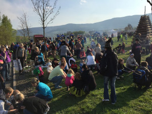 Pálení čarodějnic přilákalo k aréně 3500 lidí