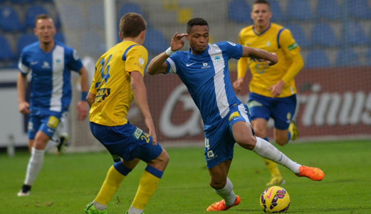 Djika Douglas v prvním zápase otevřel skóre. Foto: Jaroslav Appeltauer