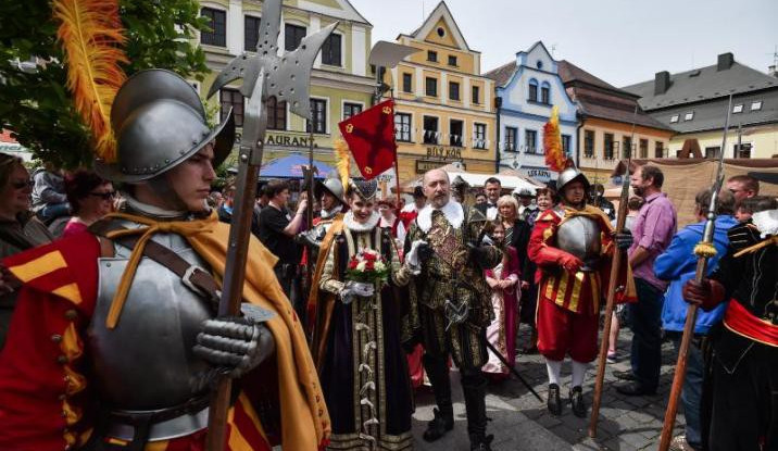 Valdštejnské slavnosti dnes přilákaly do Frýdlantu tisíce lidí