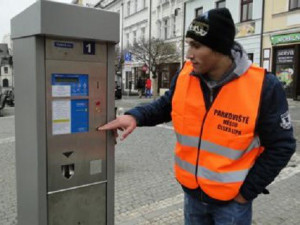 V České Lípě se bude od června platit za parkování i v sobotu