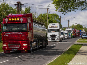 Spanilou jízdu kamionů narušil agresivní Českolipan