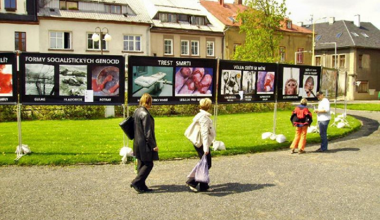 Zakázaná akce v Chrastavě. Foto: Stop genocidě