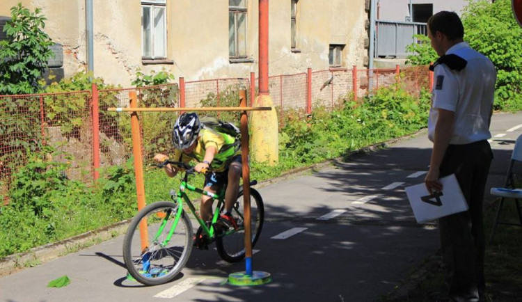 Známe vítěze krajského kola tradiční Dopravní soutěže mladých cyklistů