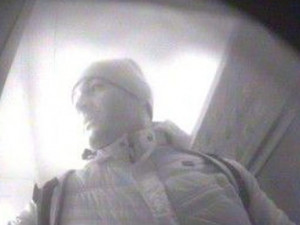 Tahle dvojice vybírala z kradených karet. Poznáváte je?