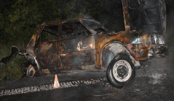 Ráno si vyzvedl řidičák, odpoledne auto od babičky. Nic mu z něj nezbylo. Foto: Policie ČR
